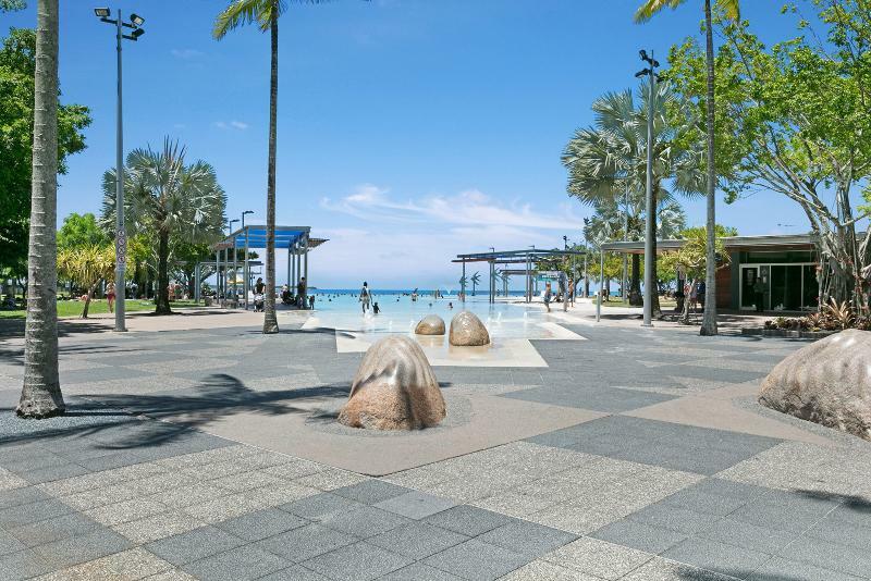 Mantra On The Esplanade Aparthotel Darwin Exteriör bild